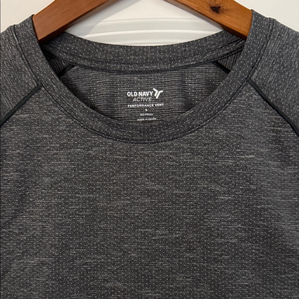 Old Navy Active Charcoal Heather Tee